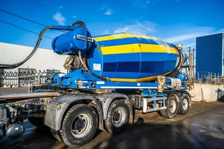 Liebherr 2017 - BETONMIXER-LIEBHERR-12 M3 te koop