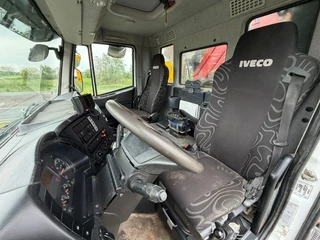 Iveco Trakker 2018 - 360 6x4 Tipper with HMF 1643Z2 Crane image 27