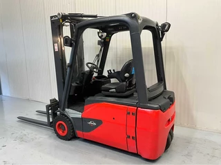 Linde N/A 2015 - E16-02 Triplex - Freelift - Sideshift - Acculader obrazek 4