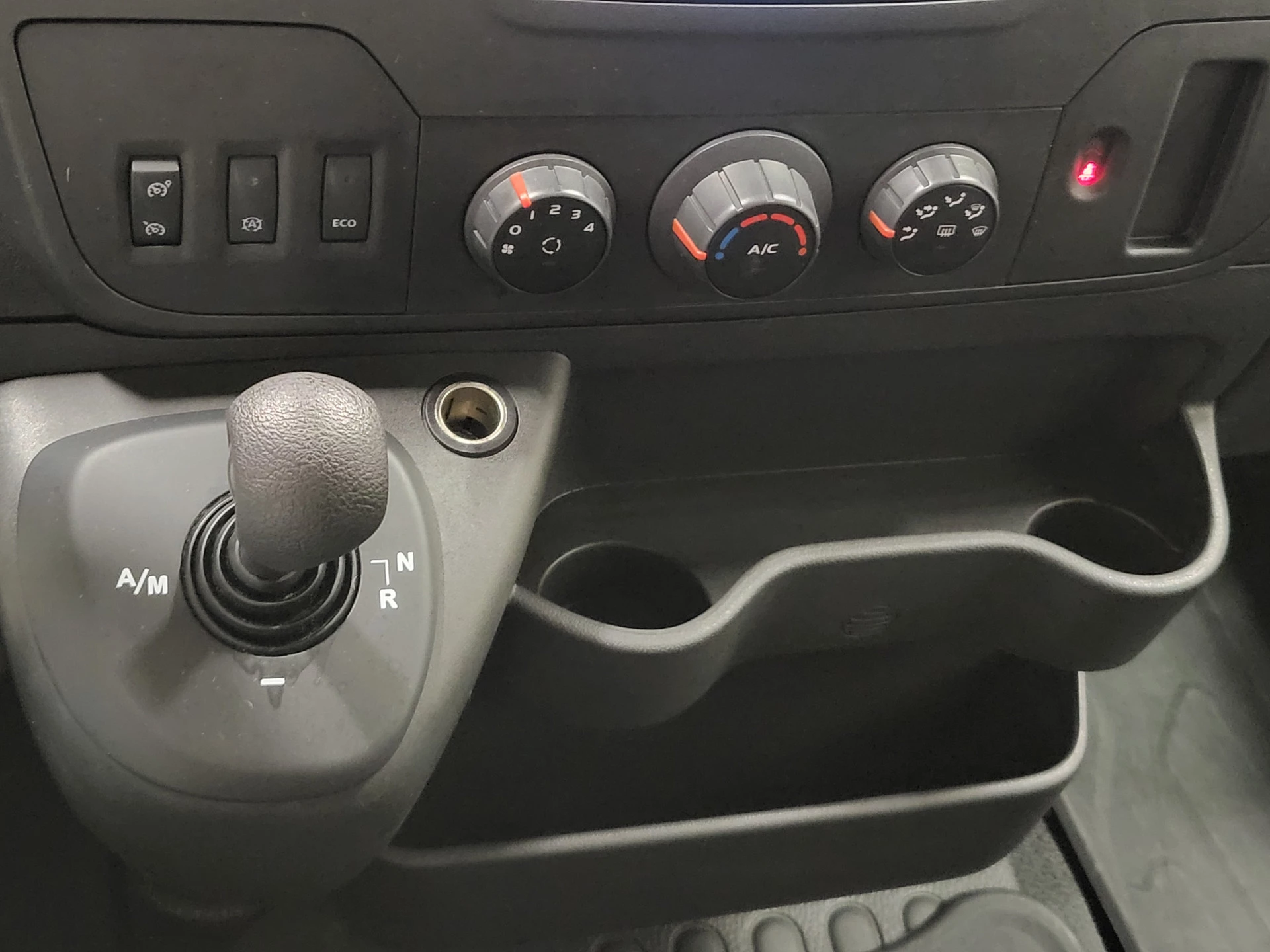Opel Movano 2019 - 2.3CDTI 170pk L2/H2 Automaat Euro 6! imagem 12