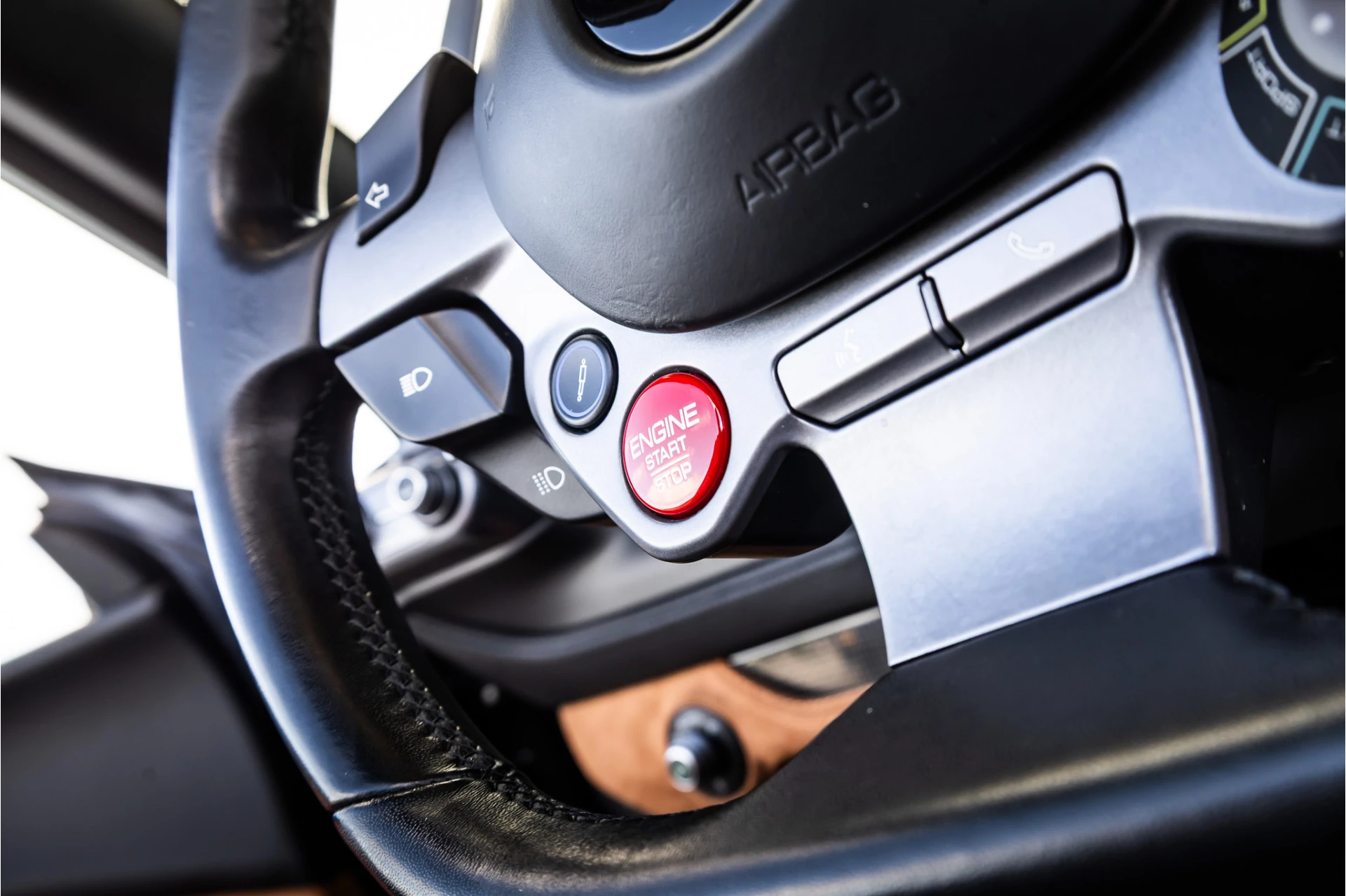 Ferrari F8 Spider 2022 - 3.9 V8 HELE obrázek 23
