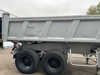 CIF N/A 1999 - 2 Axle Steel Tipper , Spring Suspension , Drum Brakes imagem 7