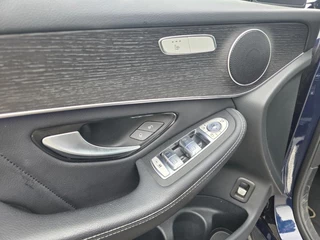 Mercedes-Benz GLC 2021 - Mercedes-Benz 300 de 4MATIC - AMG pakket - Black edition obrazek 26
