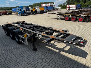 LAG N/A 2014 - 20FT ADR CHASSIS / empty weight 3.540kg / BPW / ADR (EXII, EXII, FL, AT) / NL-chassis on very good tires obrazek 5