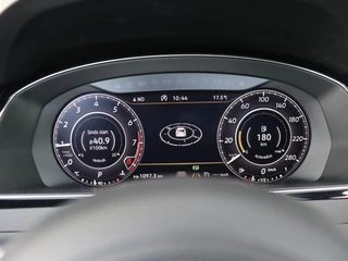 Volkswagen Arteon 2018 - 1.5 TSI R Line obrazek 23
