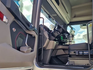 Scania S 2026 - 660S V8 NGS Highline 4x2 - New - Full spec - Retarder - Night clima - Full air - Leather image 5
