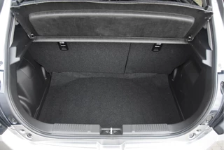 Suzuki Swift 2024 - 1.2 Select Smart Hybrid obrazek 16