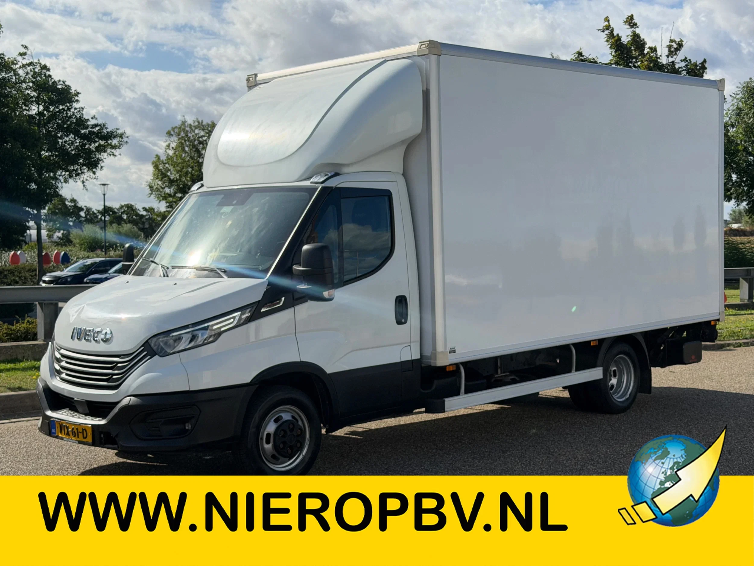 Iveco Daily 2023 - 40C18 Bakwagen Laadklep (1000KG) Zijdeur Automaat Airo Navi Cruisecontrol EURO 6 afbeelding 1