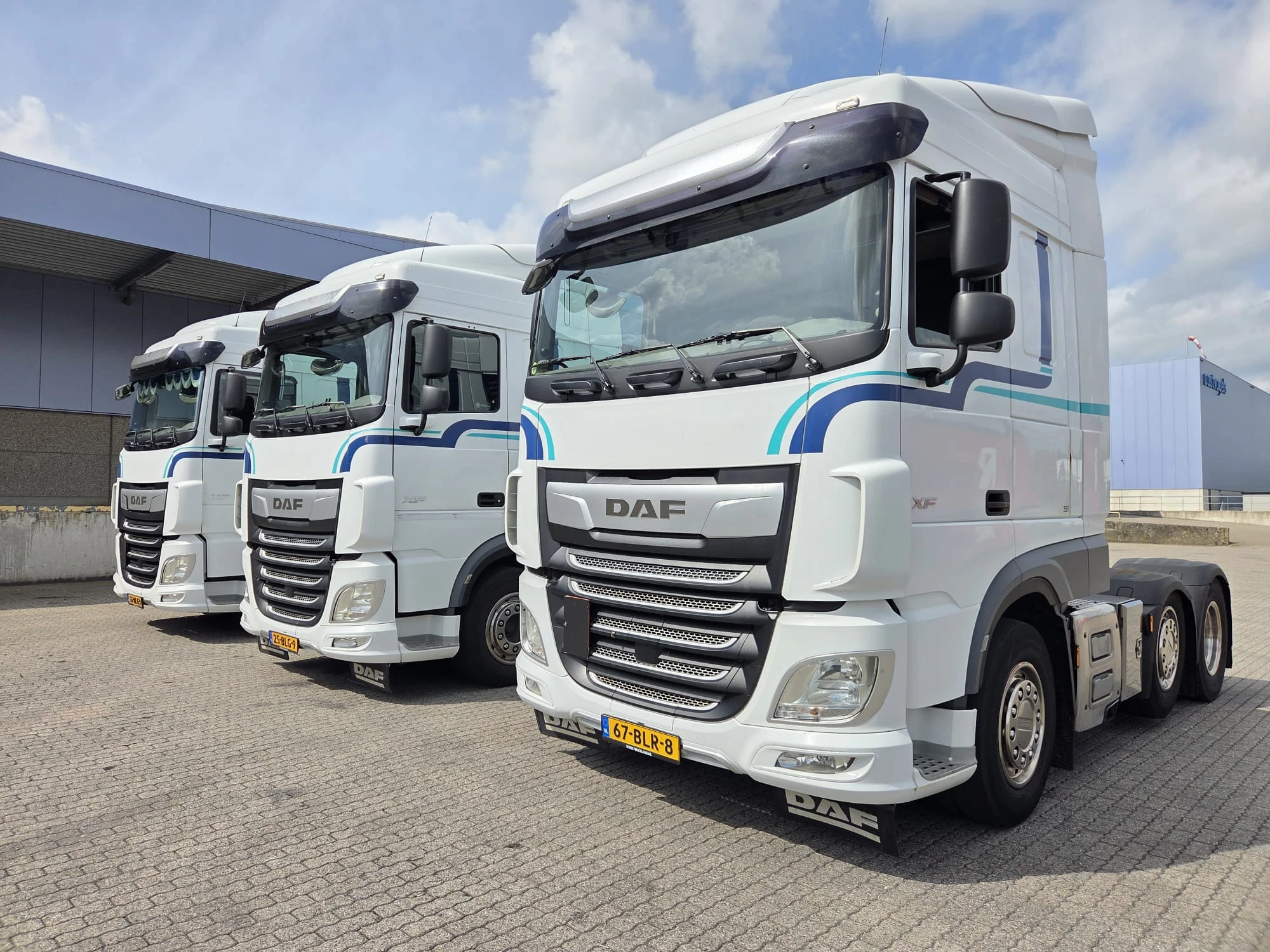 DAF XF 450 2019 - 6X2 NL TRUCK 3 STUKS obrázek 1