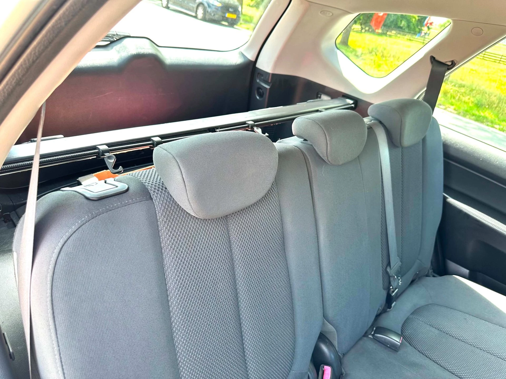 Kia Carens 2007 - 2.0 CVVT X-ecutive Automaat 144 PK Benzine afbeelding 58
