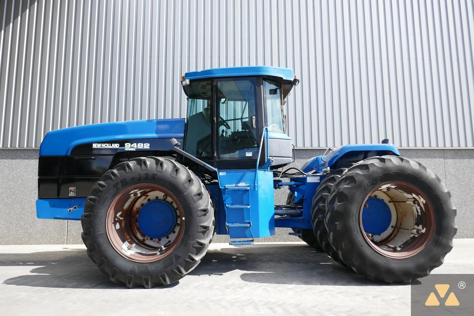 New Holland 1998 - 9482 afbeelding 1