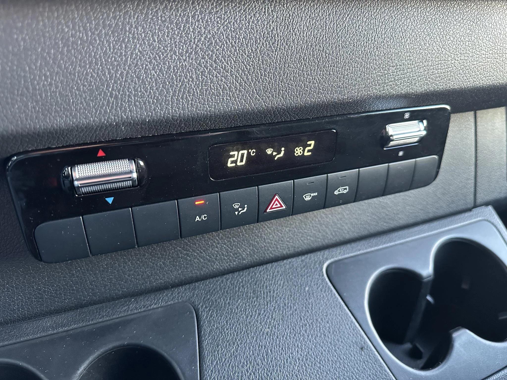 Mercedes-Benz Sprinter 2024 - 315 CDI L2H2 Automaat Carplay Navigatie Camera obrázek 18