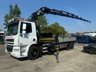 DAF CF 85.360 2008 - 8x2 + HIAB 422E8 REMOTE CONTROLE obrazek 1