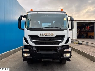 Iveco Trakker 2018 - 360 6x4, EURO 6, Palfinger, Remote image 17