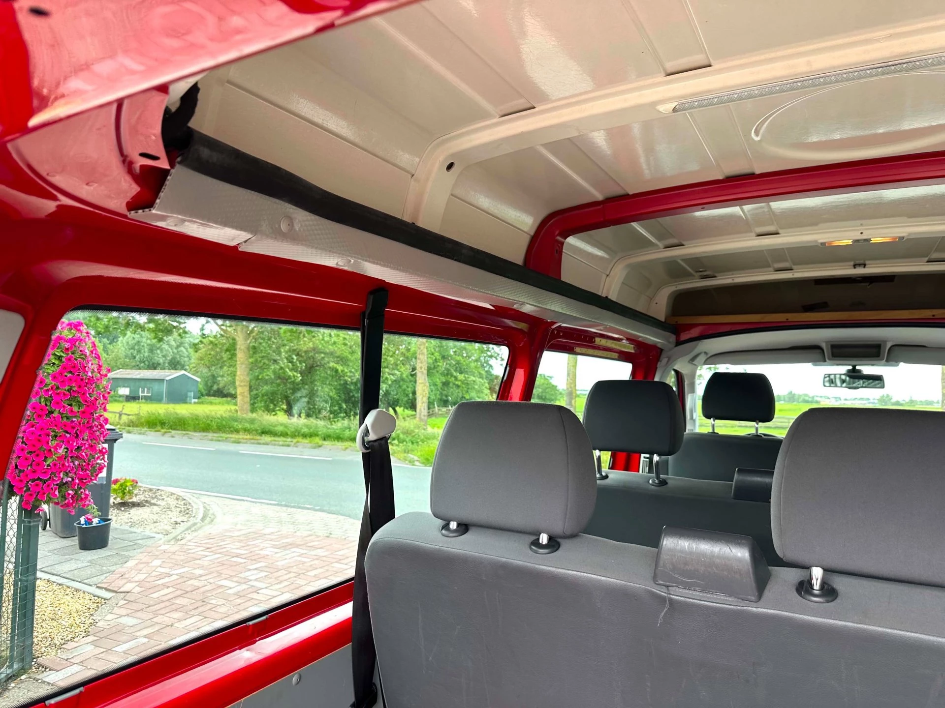 Volkswagen Transporter 2012 - Kombi 2.0 TDI L2H2 9 Persoons Automaat Marge 140 PK afbeelding 47