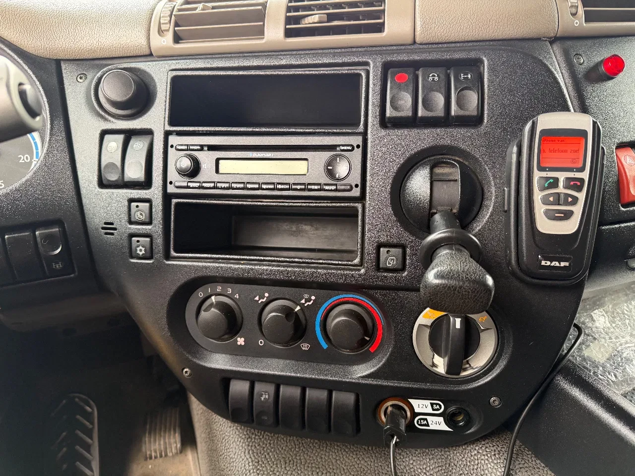 DAF CF 85.460 2009 - 8x2 + Hiab 600E-7 Hipro Bild 12
