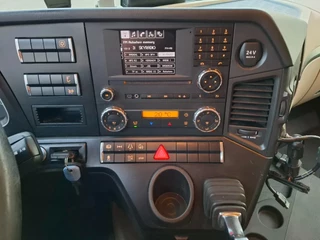 Mercedes-Benz Actros 2016 - 1942 / NL TRUCK / TUV:25-08-2026 / ONLY:632483 KM / LWDS / CLEAN TRUCK / AUTOMATIC / EURO-6 / 2016 obrazek 17