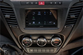 Iveco Daily 2015 - 35S13 L2H1 | 3.5T Trekgewicht | Climate | 3-Zits | Camera | Carplay | Cruise image 21