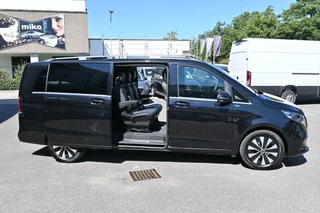 Mercedes-Benz V-Class 2025 - 300d 4-Matic L3 Avantgarde 4x4 image 3 thumbnail