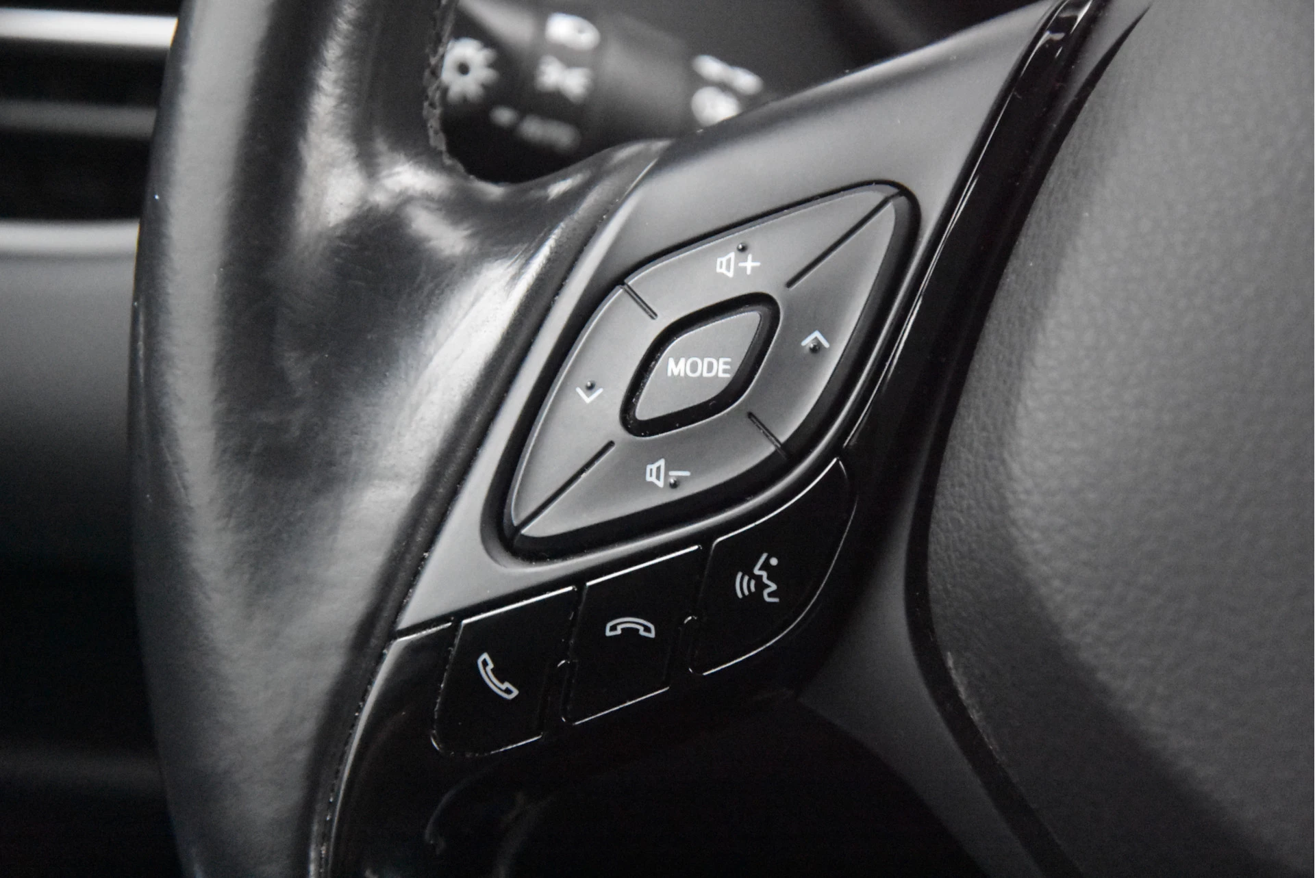 Toyota C-HR 2018 - 1.8 Hybrid Active | Netjes Bild 9