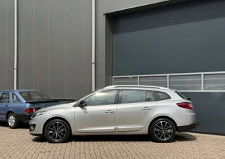 Renault Mégane Estate 2012 - 1.4 TCe Bose bj.2012 Navi|Trekh|Clima|Nap. image 2 thumbnail