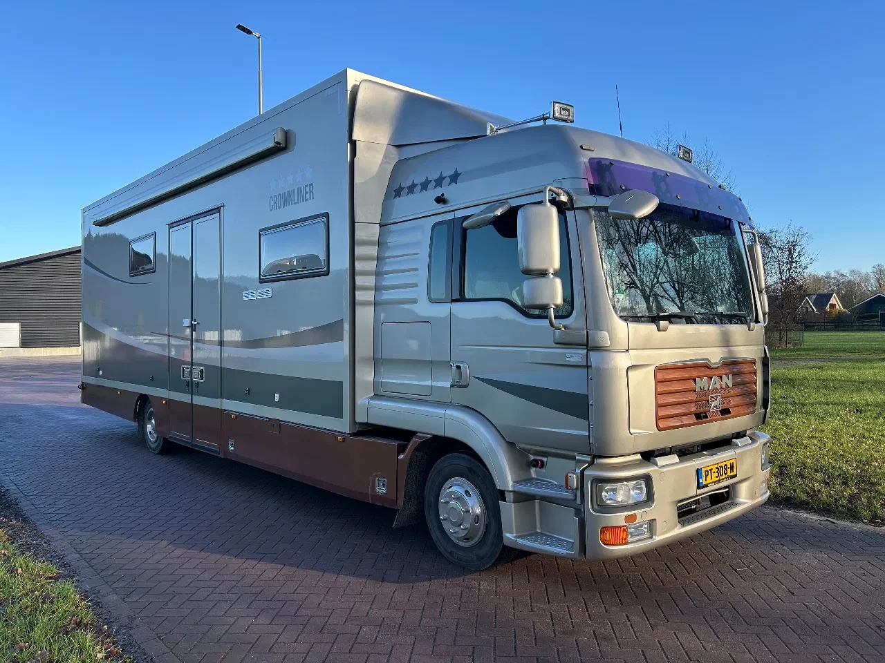 MAN TGL 2009 - 12.240 4X2 BL kampeerwagen C RIJBEWIJS afbeelding 2