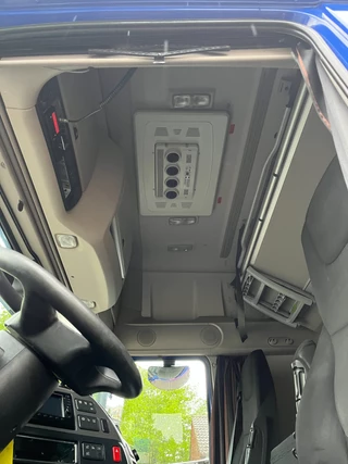 DAF XF480 2018 - SuperSpaceCab 4X2 *Volumen-SZM*verst. Sattelplatte*Dachklima*Volluft* obrazek 38