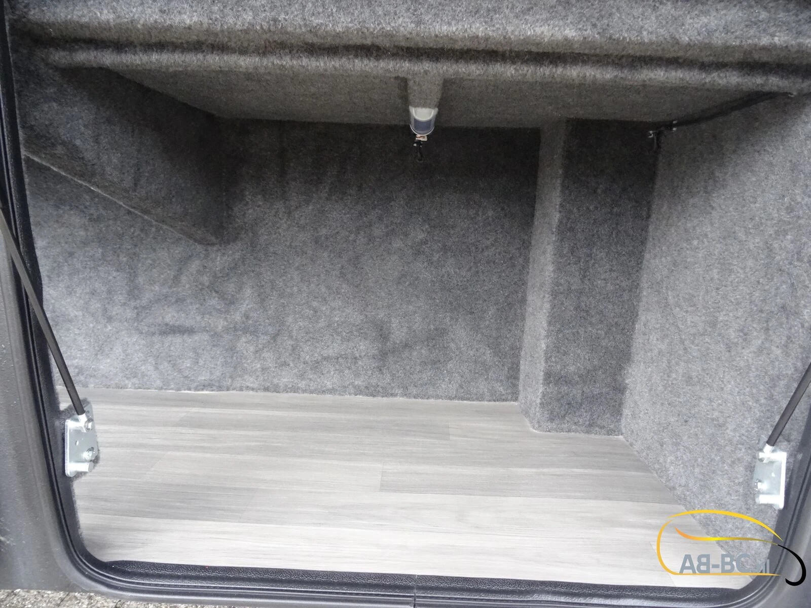 Iveco Aveuro Tourna 35 Seats EURO 6 2 Units Available afbeelding 43
