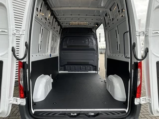 Mercedes-Benz eSprinter 2023 - L2H2 SoH 97% Camera Airco 55kwh imagem 23