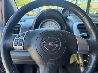 Opel Agila 2012 - 1.0 Edition obrazek 18