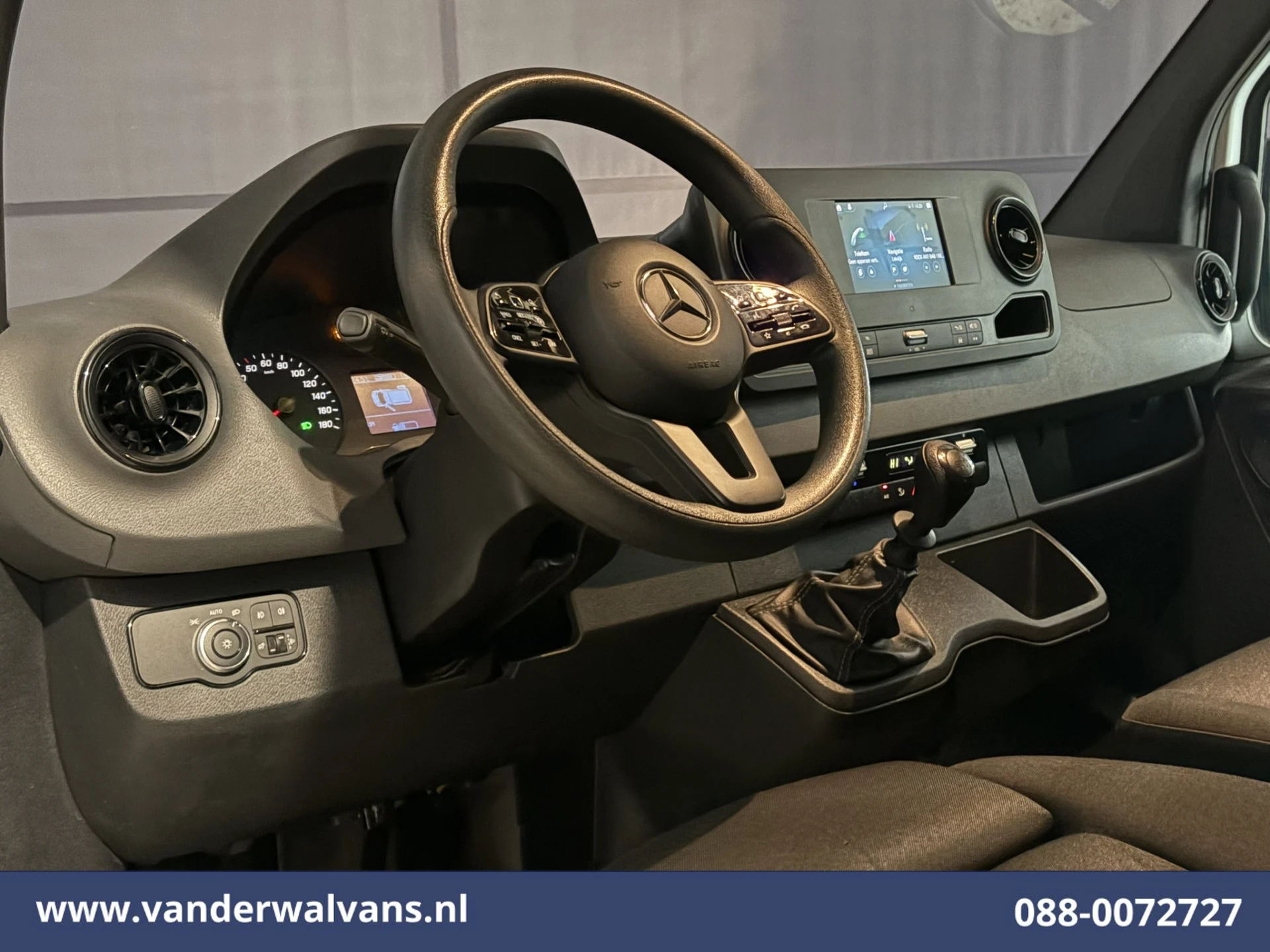 Mercedes-Benz Sprinter 2023 - 317 CDI 170pk L3H2 Euro6 Airco | 360 Graden Camera | Navigatie | Apple Carplay | Chauffeursstoel obrázek 21