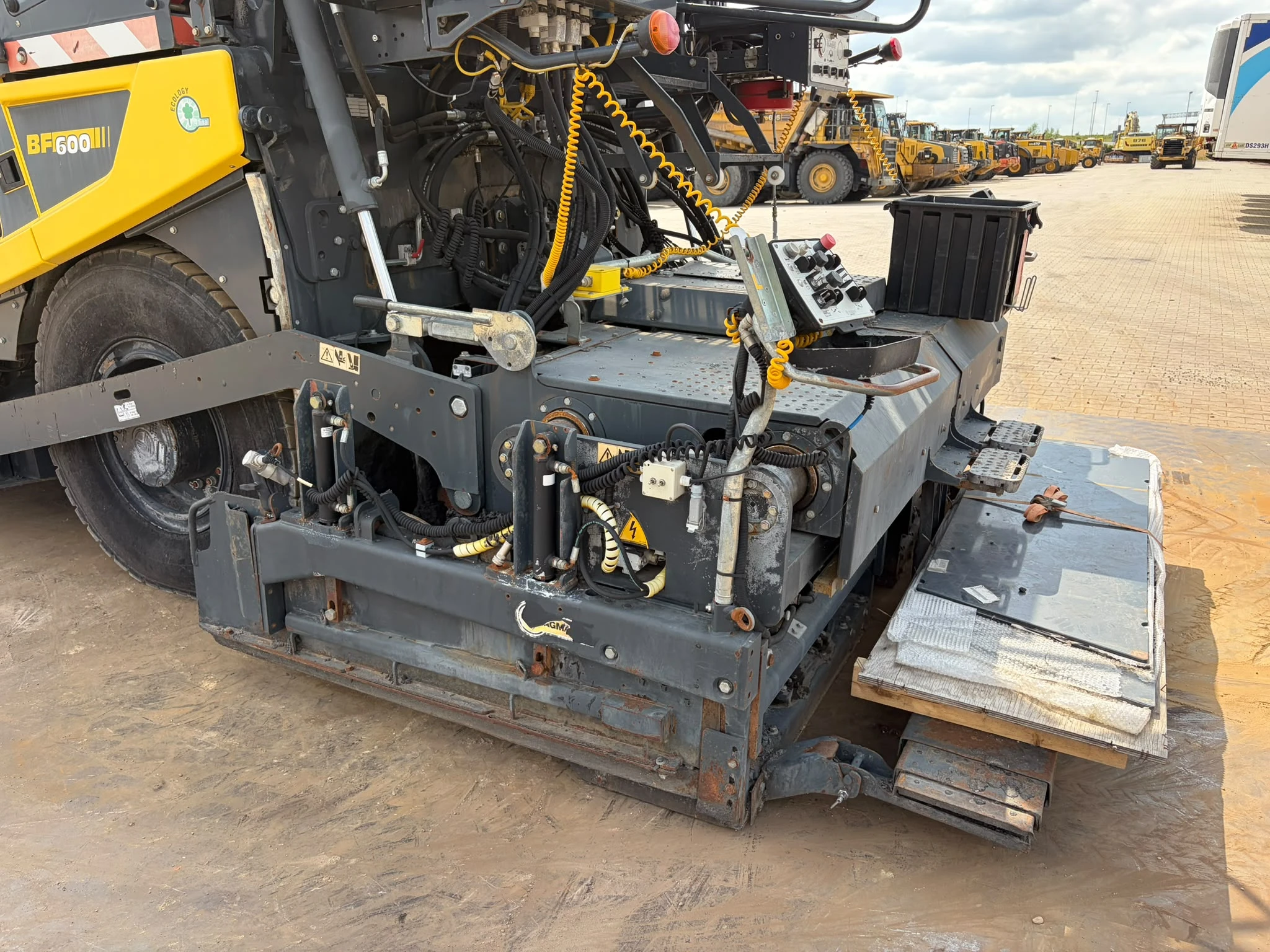 Bomag BF600P-2 incl. 2 x 75 cm extensions 2015 afbeelding 24