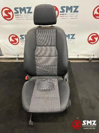 Mercedes-Benz N/A - Occ set interieur met zetels W204 Mercedes bild 5