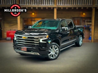 Chevrolet Silverado 2024 - high country 6.2 V8, obrazek 3