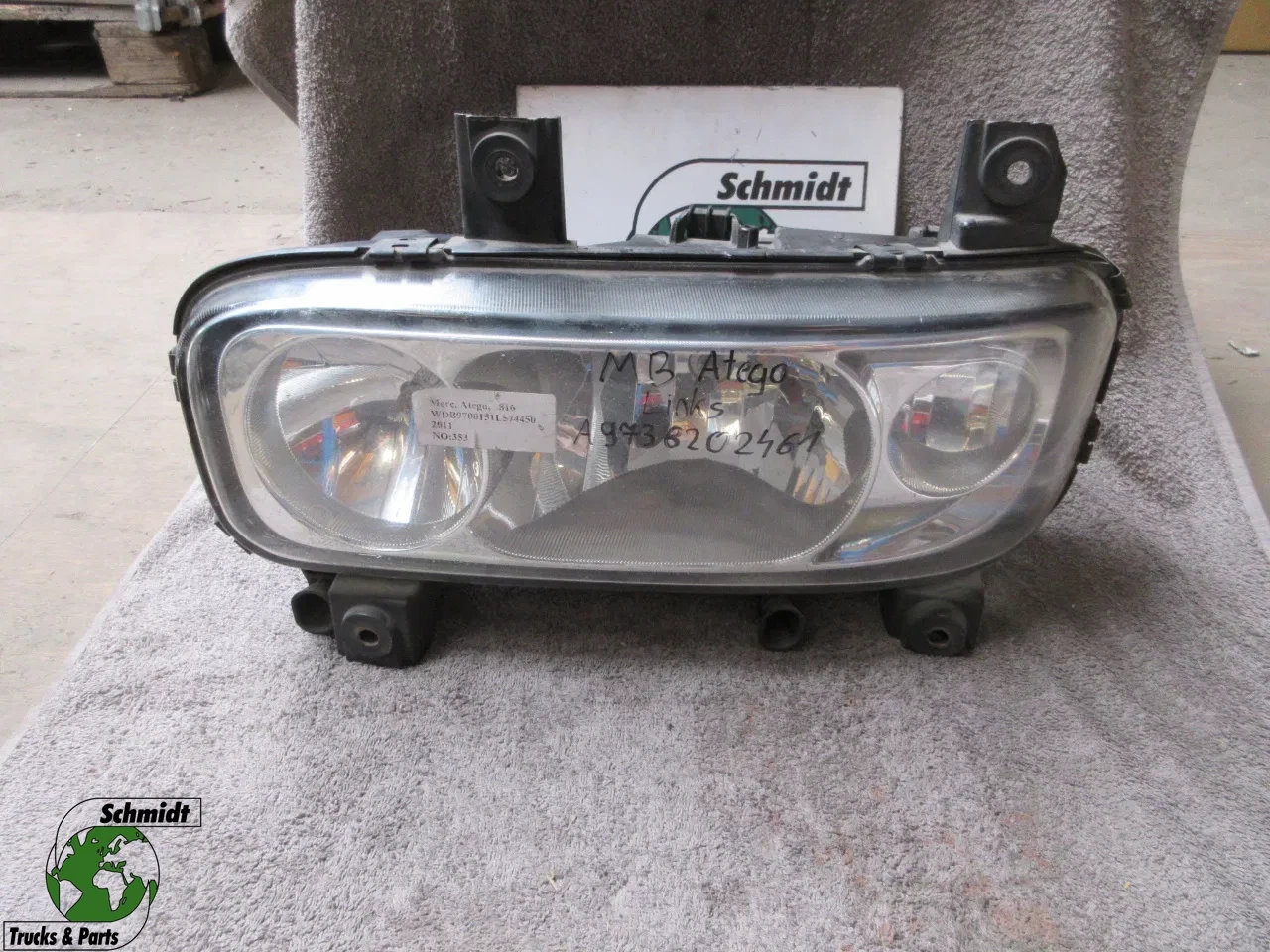 Mercedes-Benz - A 973 820 24 61 KOPLAMP MERCEDES ATEGO EURO 5 LINKS изображение 1