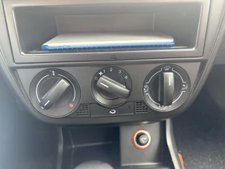 Volkswagen Fox 2006 - 1.2 Trendline obrazek 16
