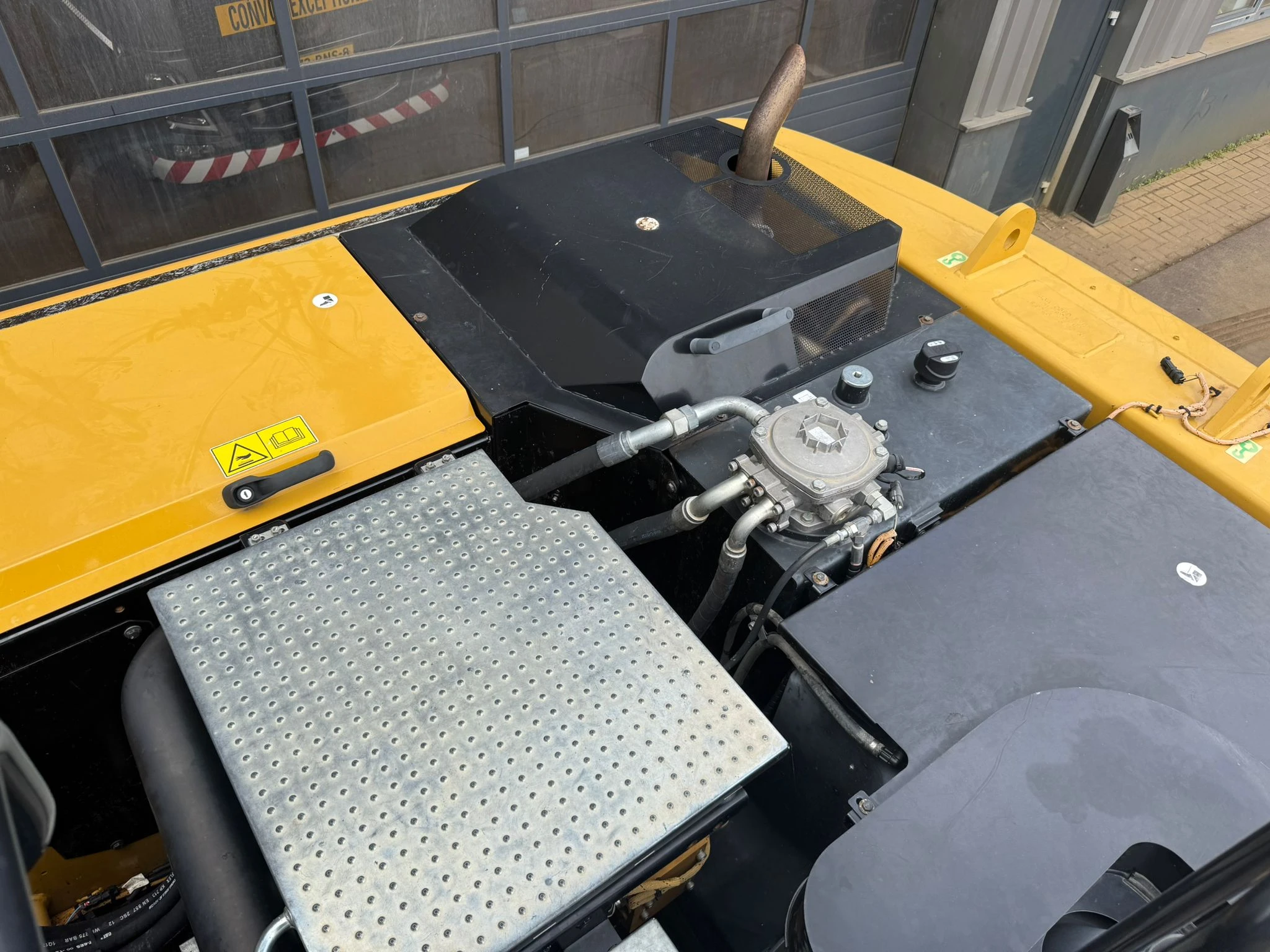 Caterpillar M320F 2017 zdjęcie 18