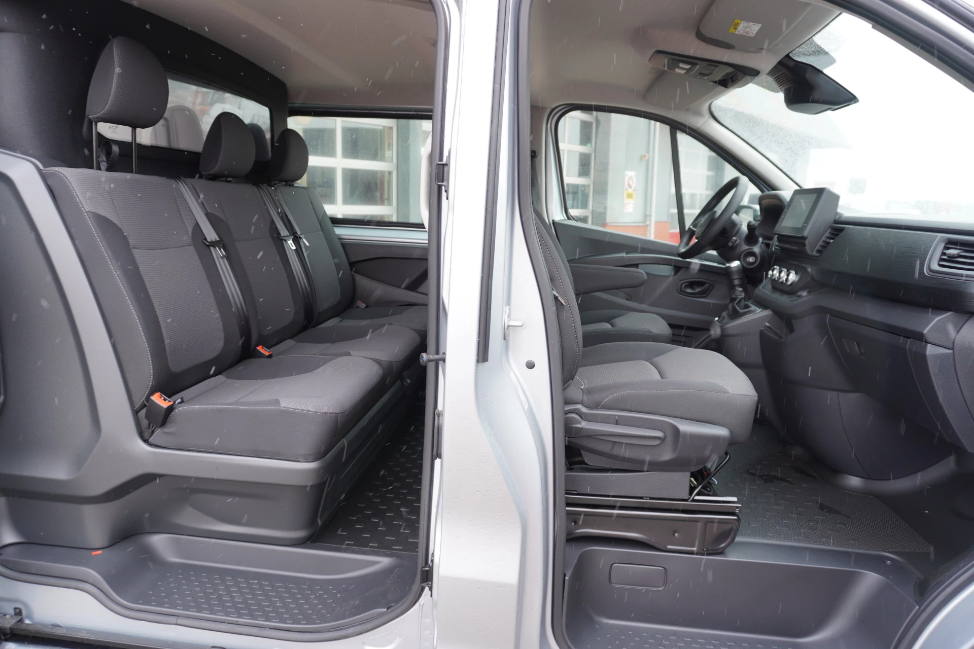 Renault Trafic 2024 - 2.0 Blue dCi 130PK T29 L2H1 Advance Dubbelcabine image 14