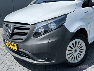 Mercedes-Benz eVito 2023 - 66 kWh / FULL ELECTRIC / SOH 93% / L2H1 / 43.007 KM / INRICHTING / 1e EIG. / CAMERA / 3-ZITS / CRUISE image 25
