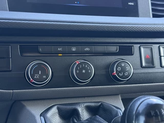 Volkswagen Transporter 2020 - 2.0 TDI 150 PK / L2H1 / 1e EIG. / ALUCA INRICHTING / TREKHAAK / IMPERIAAL / CRUISE / AIRCO / NAVI изображение 21