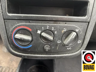 Opel Corsa 2003 - 1.4-16V Cosmo APK tot 04-2027 image 21