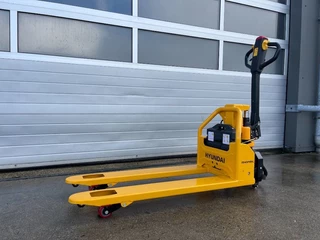 Hyundai N/A 2026 - 15EPML 1500kg elektrische palletwagen Li-Ion pompw imagen 2