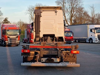 Volvo FH 2020 - 13.460 Globetrotter 6x2*4 - BDF - I Parkcool - 4.90 WB - Full air - Navi bild 6