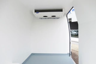 Mercedes-Benz Sprinter 2022 - 317 CDI Koel / Vries/ verwarmen Carrier Xarios 350 + 220 volt nacht stekkerL2/H2 obrazek 4