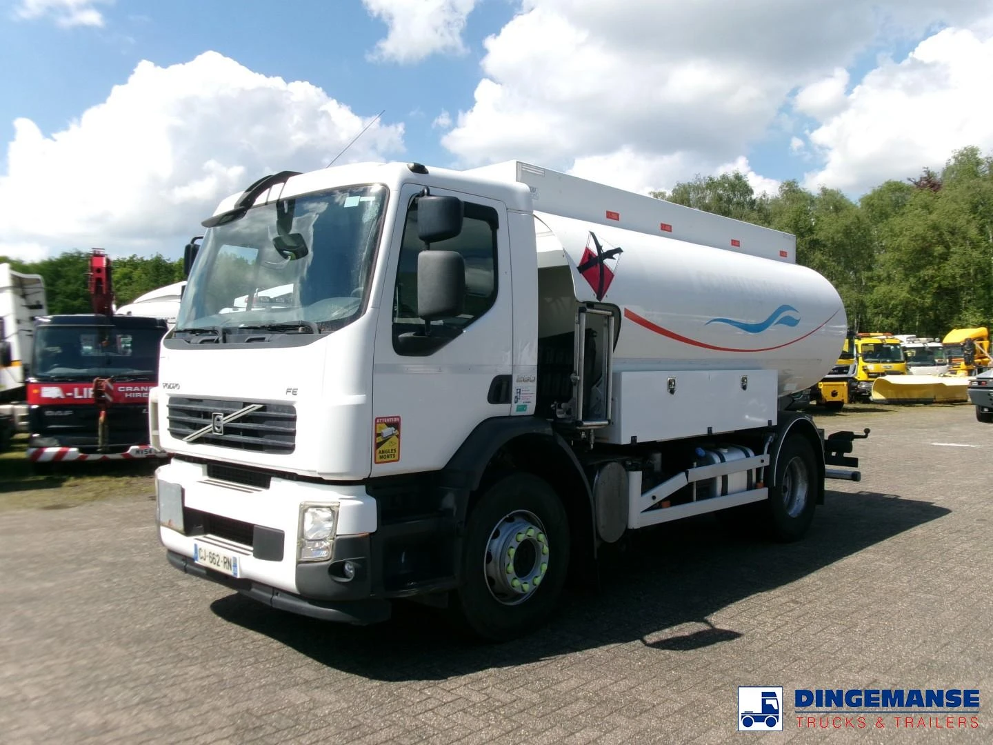 Volvo FE 260 4x2 dxi fuel tank 13.3 m3 / 4 comp / ADR 21-06-2024 2012 изображение 1