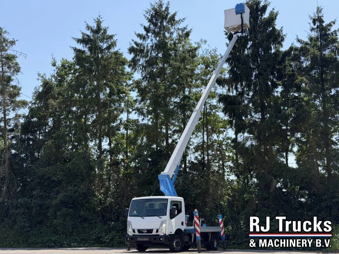 Nissan Cabstar 2017 - NT400 35.13 - Socage T318 | 18M | 10M Outreach | Euro 6 afbeelding 4