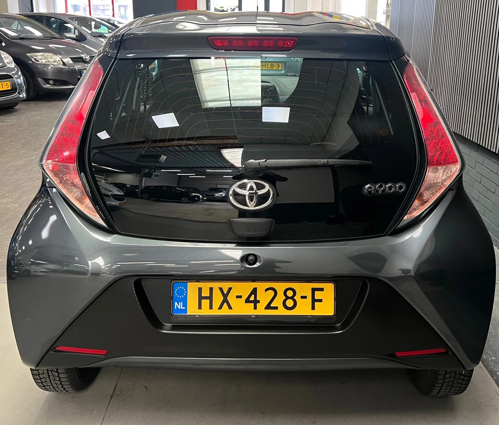 Toyota Aygo 2016 - 1.0 VVT-i x-now 2e Eigenaar - NAP - Cruise - Airco afbeelding 10