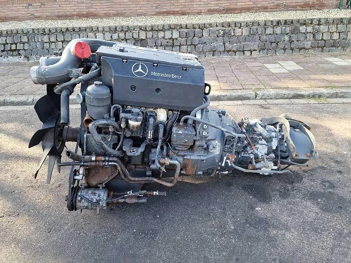 Mercedes-Benz OM904LA afbeelding 1