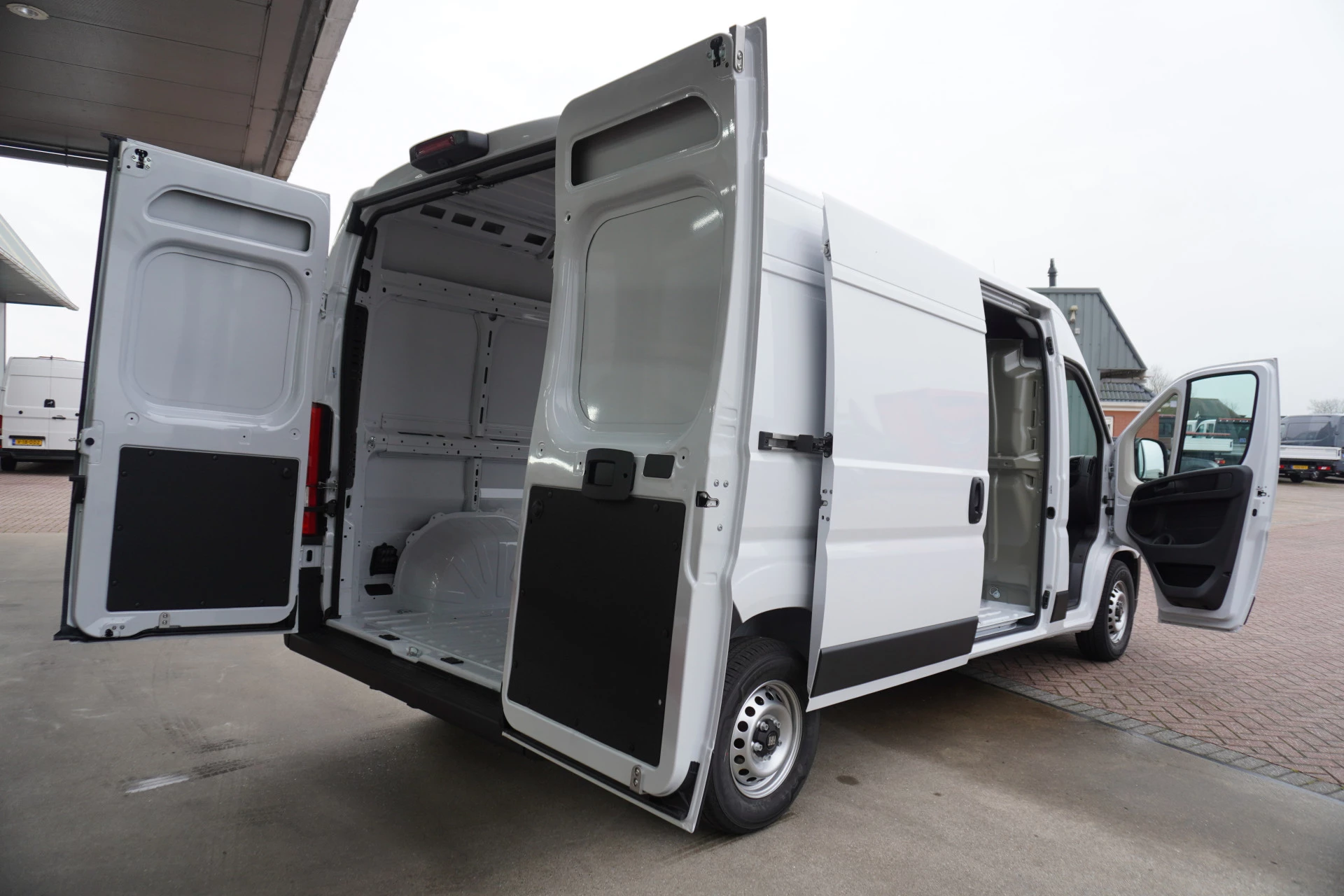 Fiat Ducato 2024 - 2.2 MultiJet 180PK S&S L3H2 Automaat image 5
