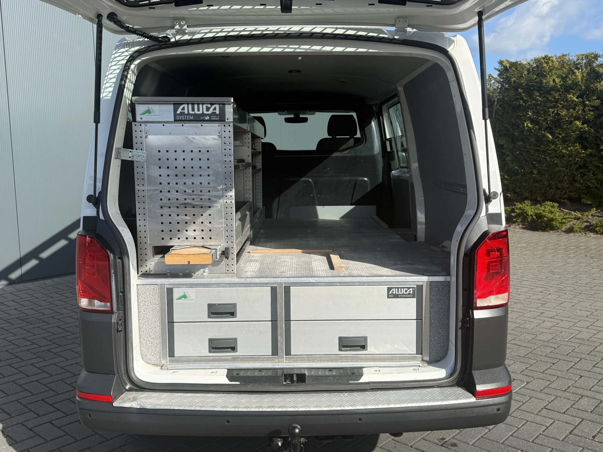 Volkswagen Transporter 2020 - 2.0 TDI 150 PK / L2H1 / 1e EIG. / ALUCA INRICHTING / TREKHAAK / IMPERIAAL / CRUISE / AIRCO / NAVI obrázek 8